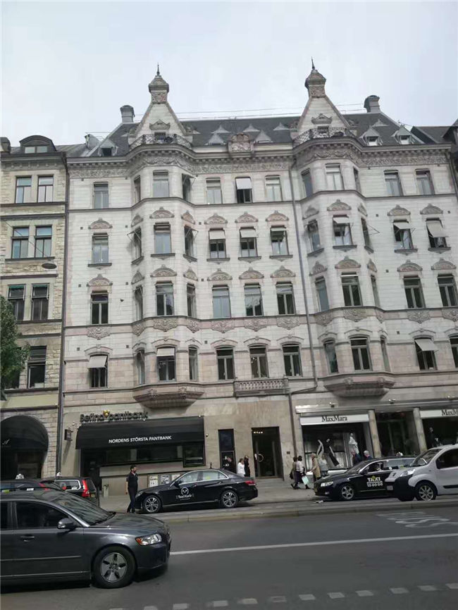 北歐+俄羅斯14日游集錦 沙尼亞首都塔林、諾貝爾文學(xué)研究院、天主教堂、王宮和皇家圖書(shū)館